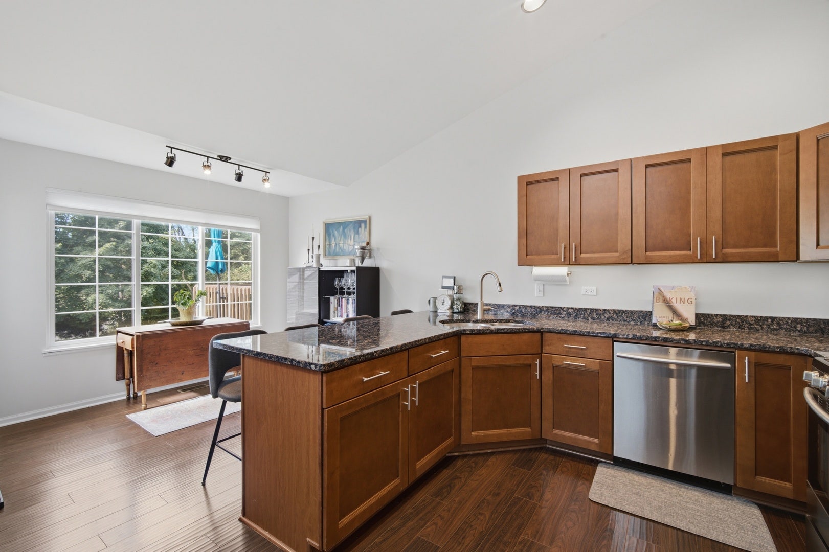 2017 Jeffrey Lane, #2017, Elgin, IL 60123 2017 Jeffrey Lane, #2017, Elgin, IL 60123
