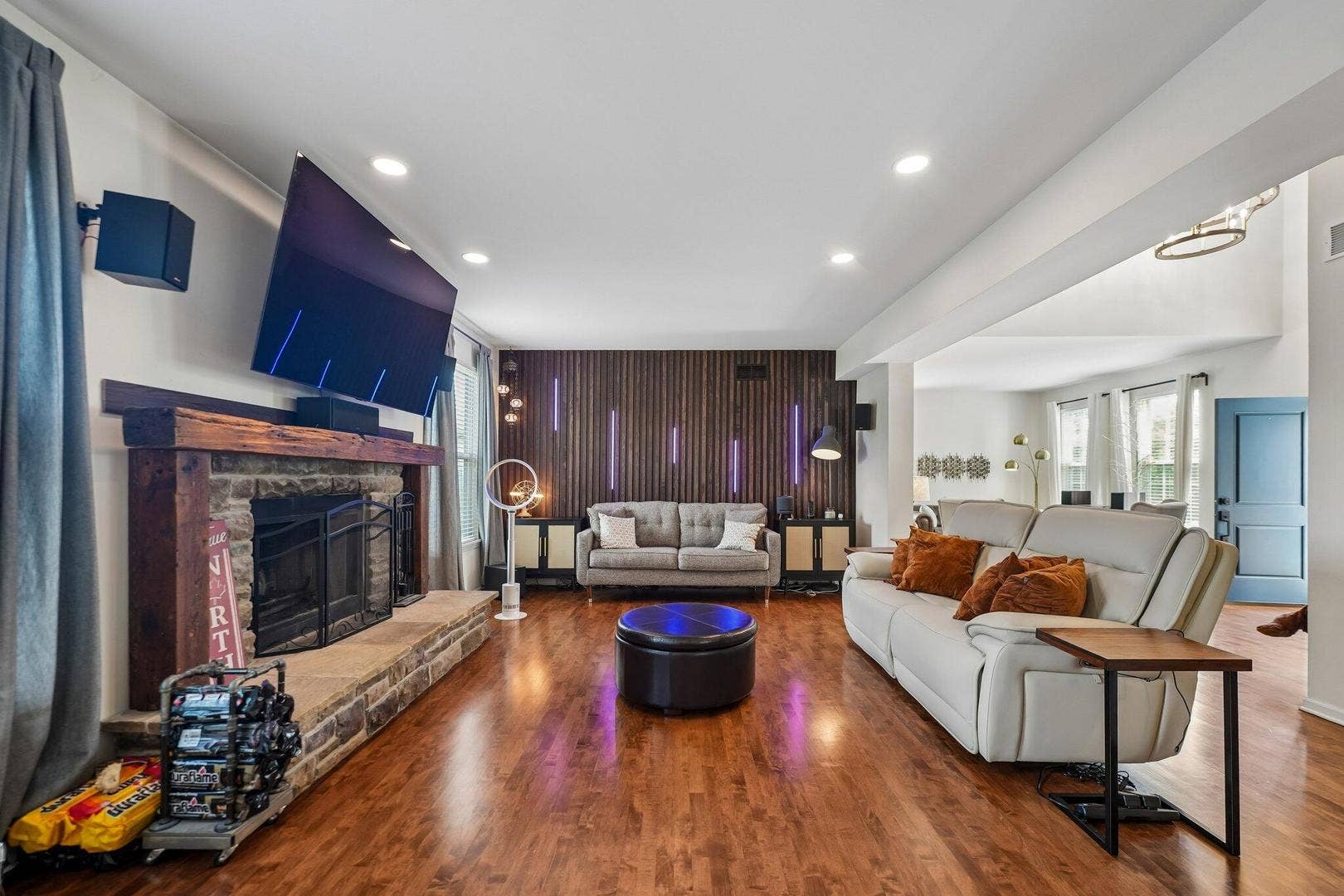 772 E Lindsey Lane, Bolingbrook, IL 60440 772 E Lindsey Lane, Bolingbrook, IL 60440