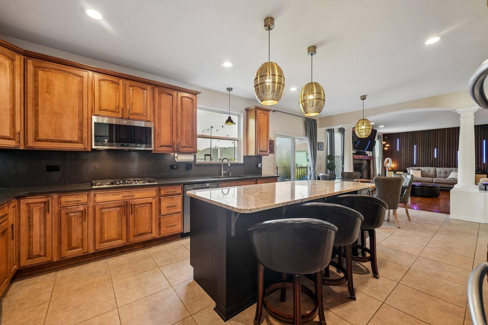 772 E Lindsey Lane, Bolingbrook, IL 60440 772 E Lindsey Lane, Bolingbrook, IL 60440