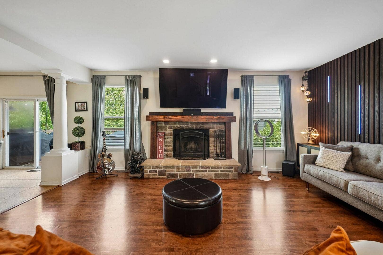 772 E Lindsey Lane, Bolingbrook, IL 60440 772 E Lindsey Lane, Bolingbrook, IL 60440