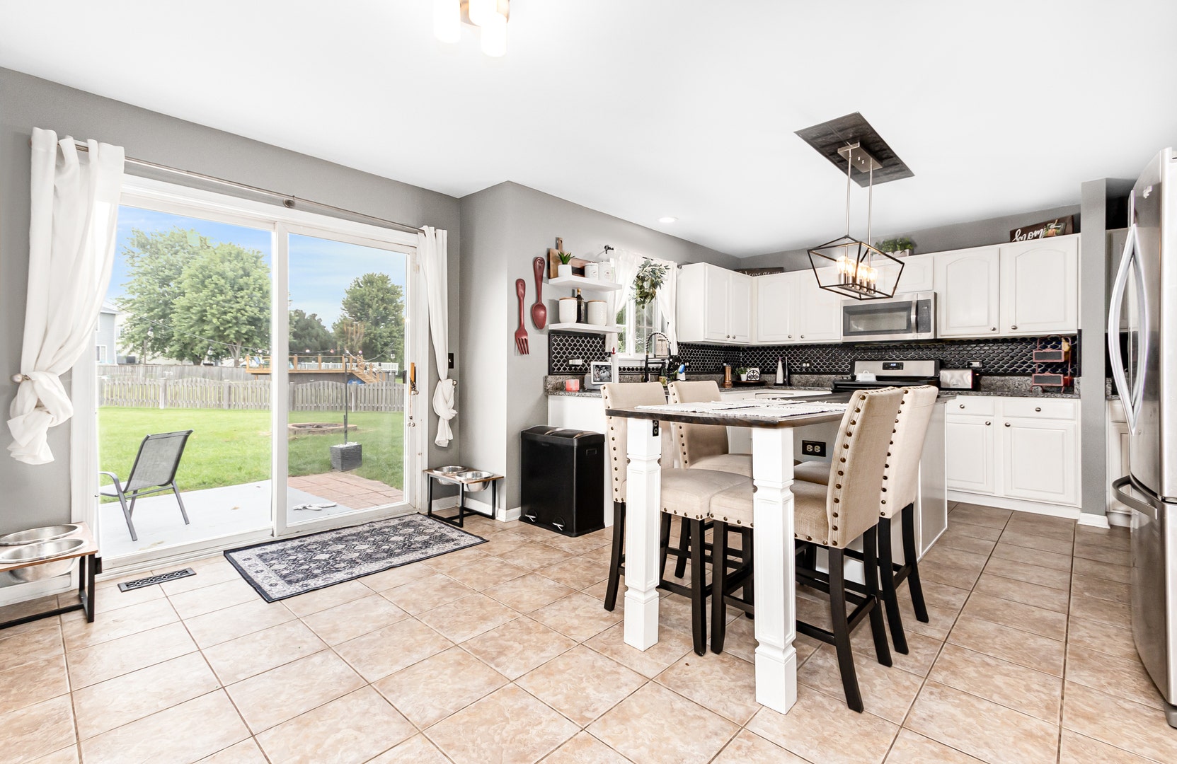 1308 Burns Court, Minooka, IL 60447 1308 Burns Court, Minooka, IL 60447
