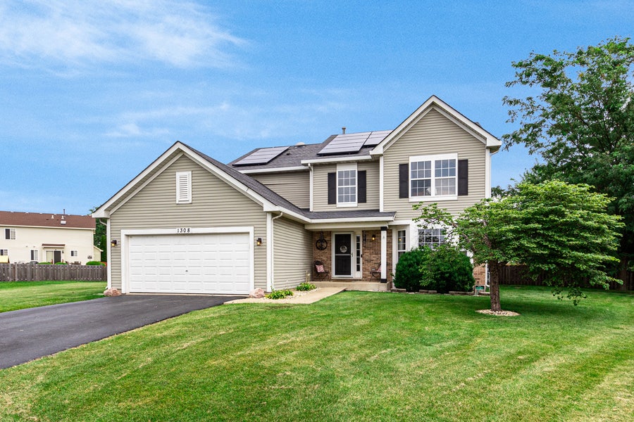 Property photo for 1308 Burns Court, Minooka, IL