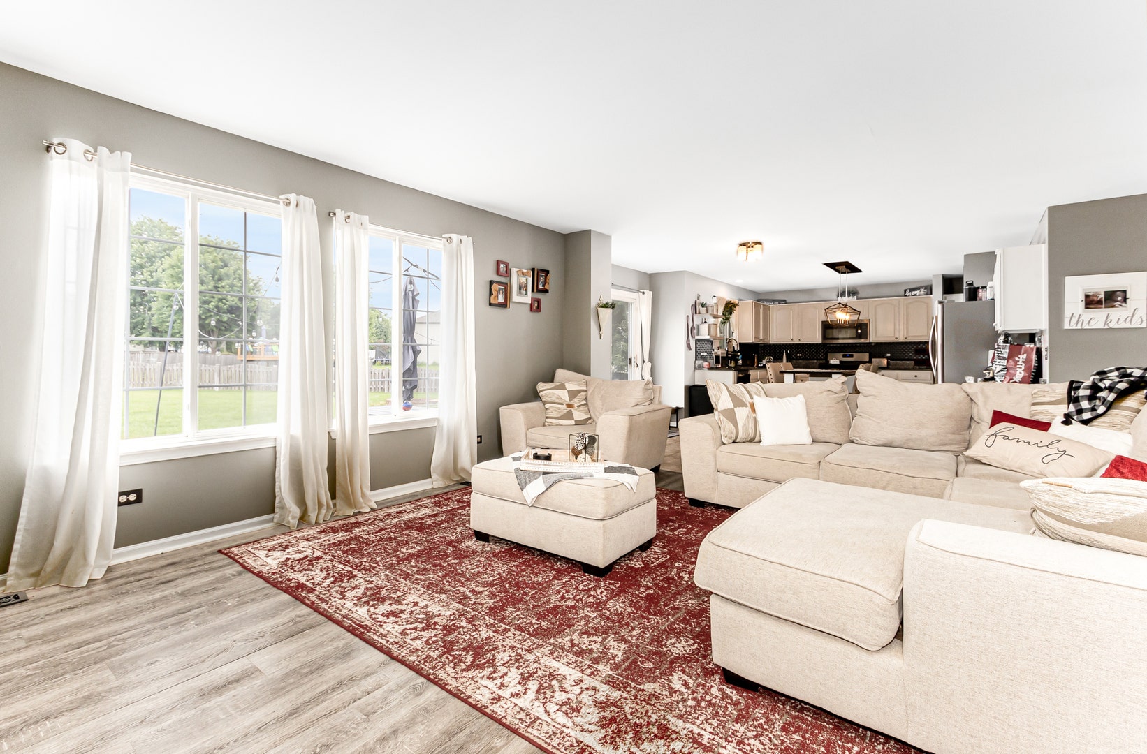 1308 Burns Court, Minooka, IL 60447 1308 Burns Court, Minooka, IL 60447