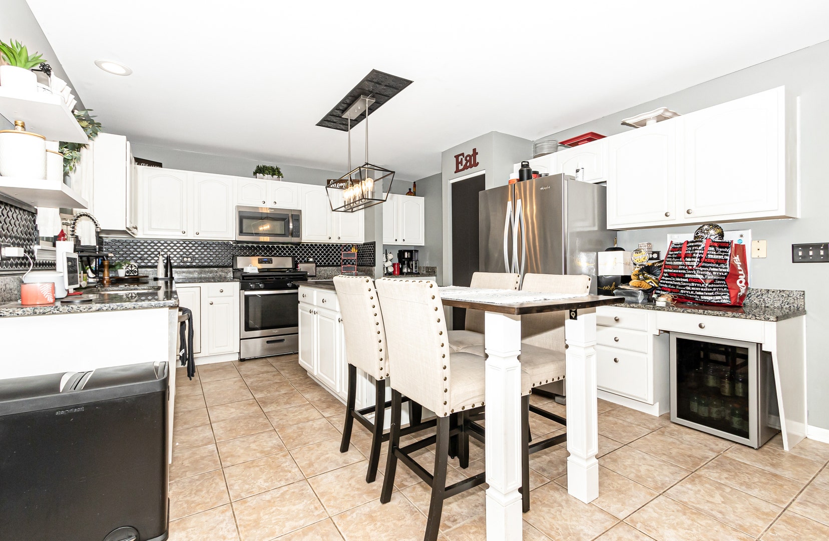 1308 Burns Court, Minooka, IL 60447 1308 Burns Court, Minooka, IL 60447