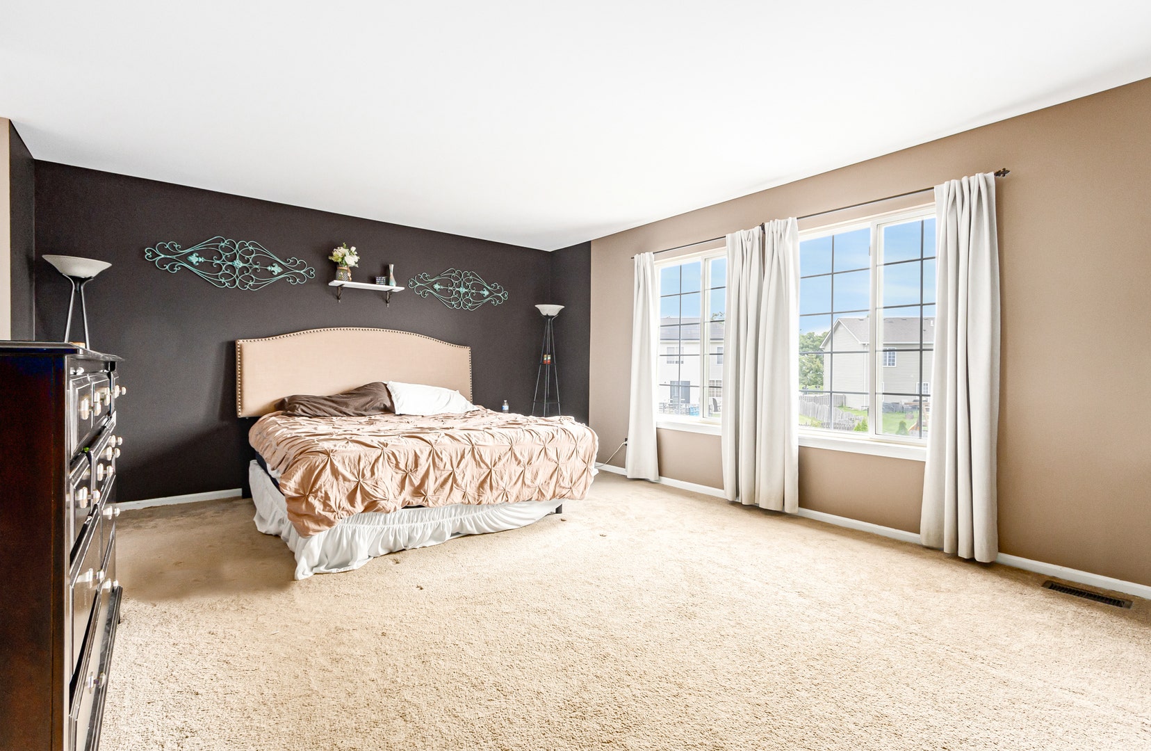 1308 Burns Court, Minooka, IL 60447 1308 Burns Court, Minooka, IL 60447