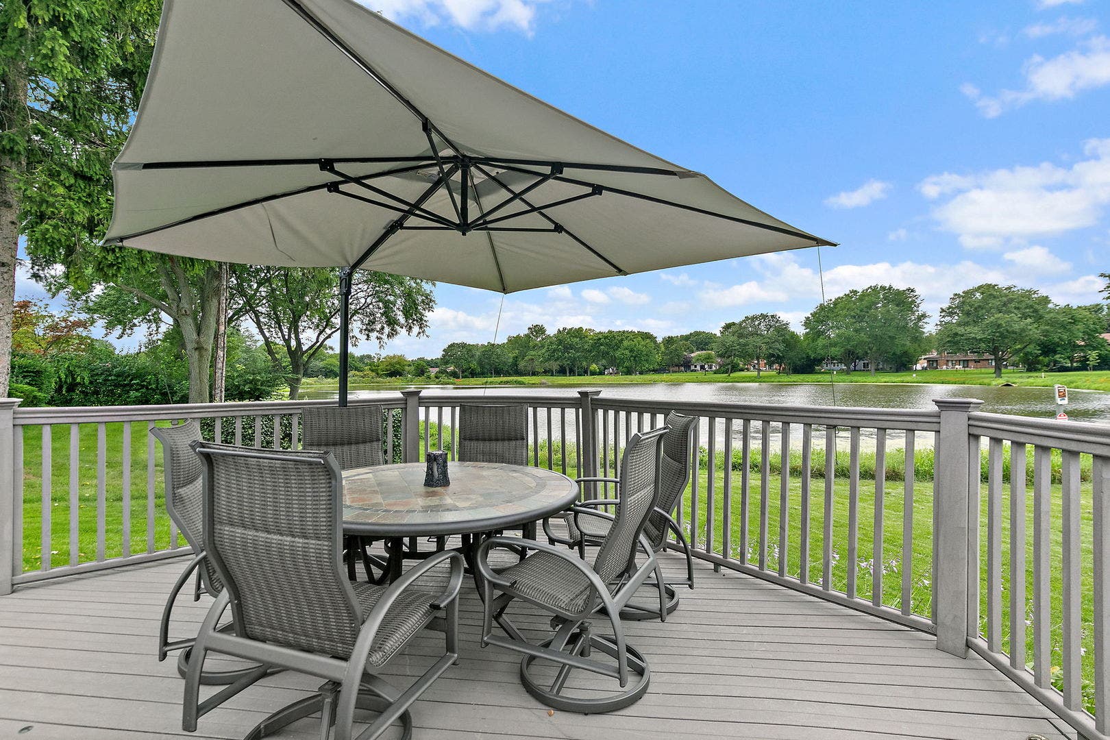 570 Sandpebble Drive, Schaumburg, IL 60193 570 Sandpebble Drive, Schaumburg, IL 60193
