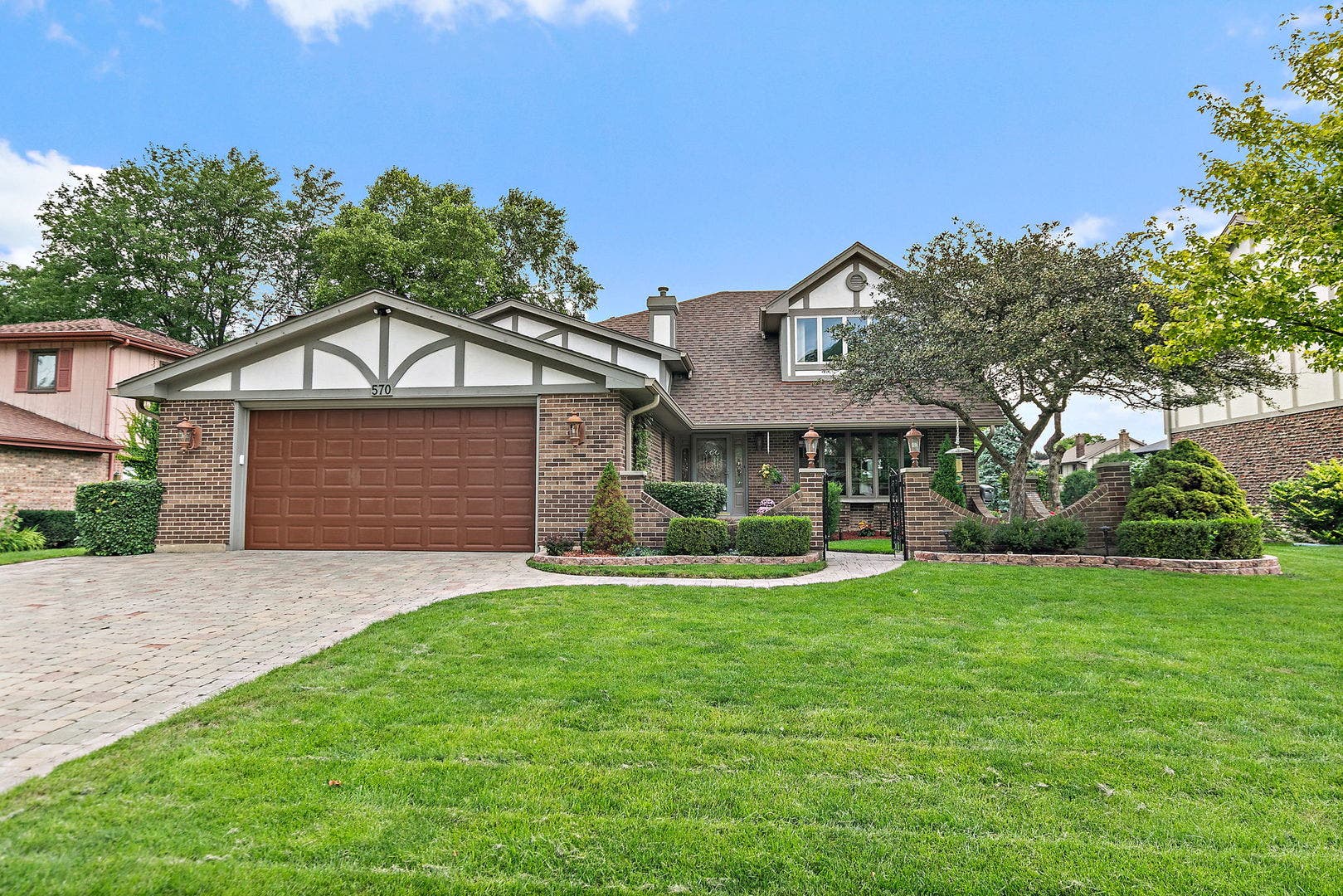 570 Sandpebble Drive, Schaumburg, IL 60193 570 Sandpebble Drive, Schaumburg, IL 60193