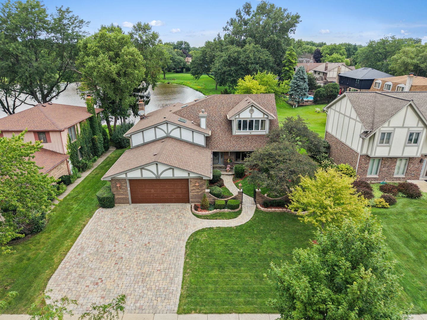 570 Sandpebble Drive, Schaumburg, IL 60193 570 Sandpebble Drive, Schaumburg, IL 60193