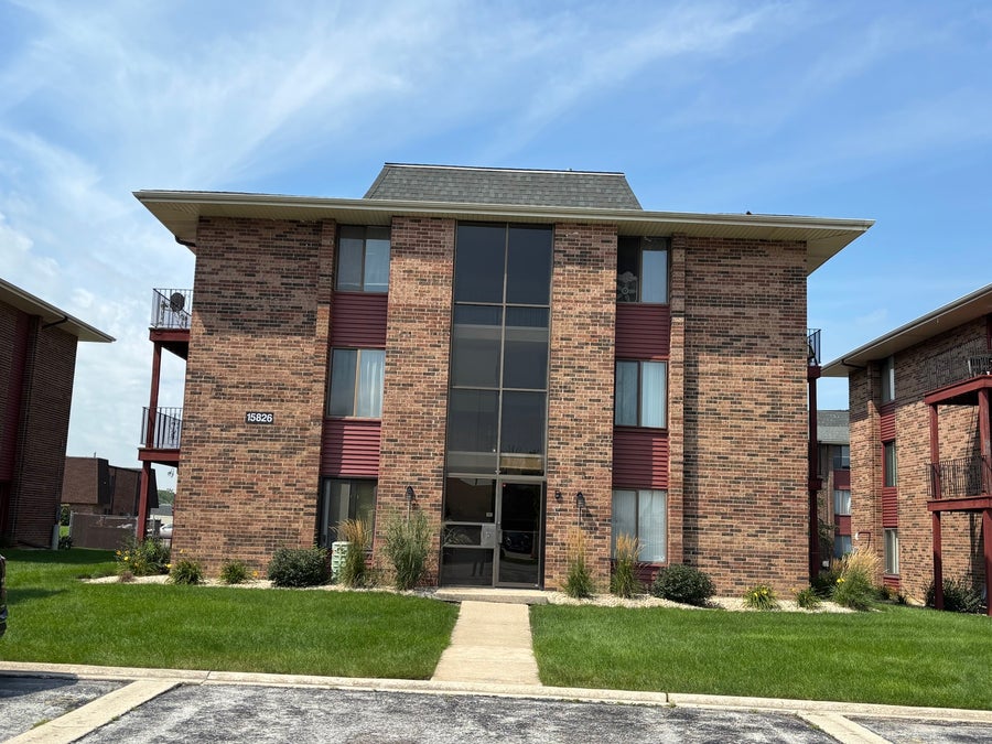Property photo for 15826 Terrace Drive, #0-3, Oak Forest, IL