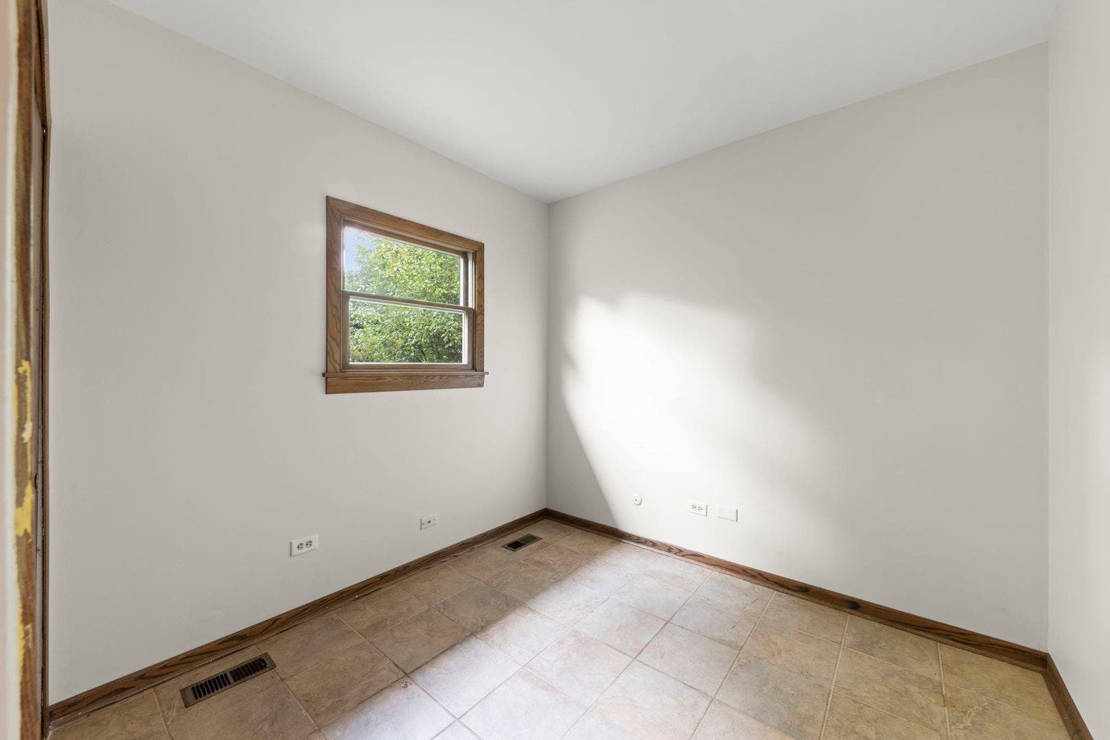 8 Keystone Court, Bolingbrook, IL 60440 8 Keystone Court, Bolingbrook, IL 60440