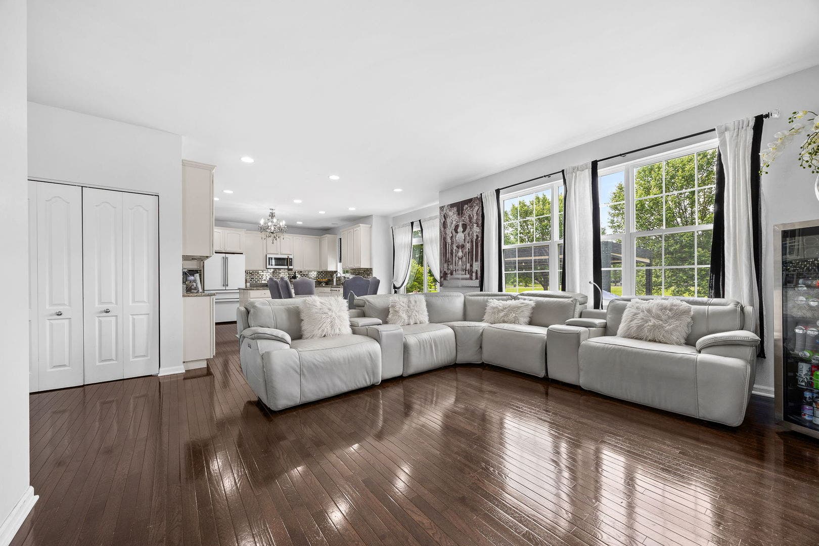 2297 Deerpath Road, Bolingbrook, IL 60490 2297 Deerpath Road, Bolingbrook, IL 60490