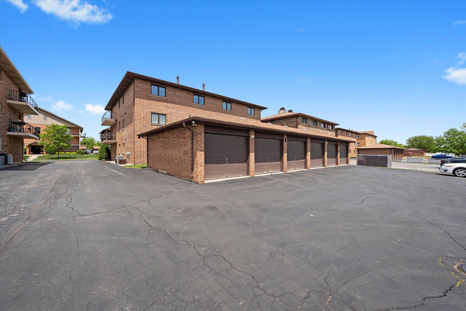 16743 Paxton Avenue, #3N, Tinley Park, IL 60477 16743 Paxton Avenue, #3N, Tinley Park, IL 60477