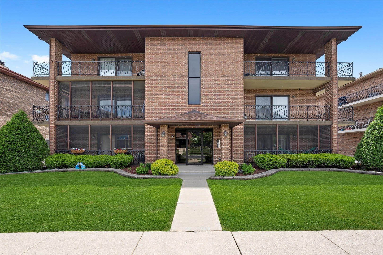 16743 Paxton Avenue, #3N, Tinley Park, IL 60477 16743 Paxton Avenue, #3N, Tinley Park, IL 60477