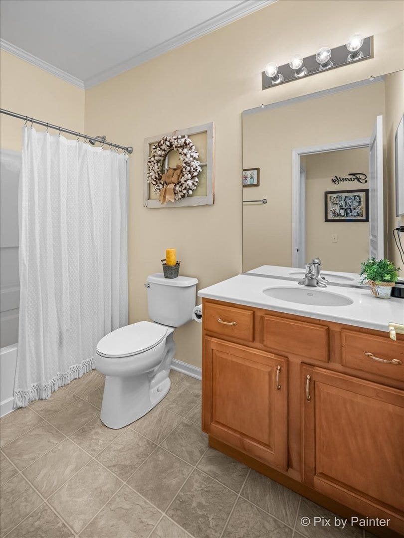2892 Edgewater Drive, Elgin, IL 60124 2892 Edgewater Drive, Elgin, IL 60124