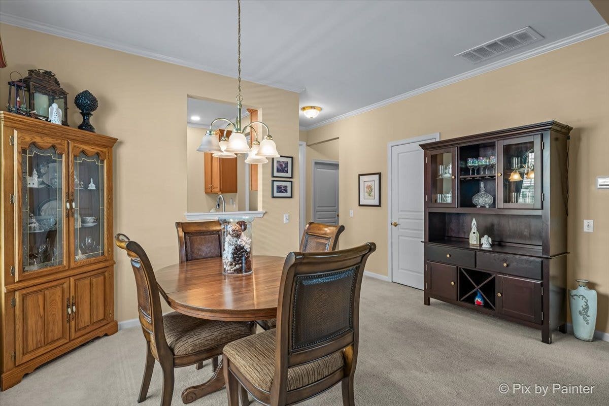 2892 Edgewater Drive, Elgin, IL 60124 2892 Edgewater Drive, Elgin, IL 60124