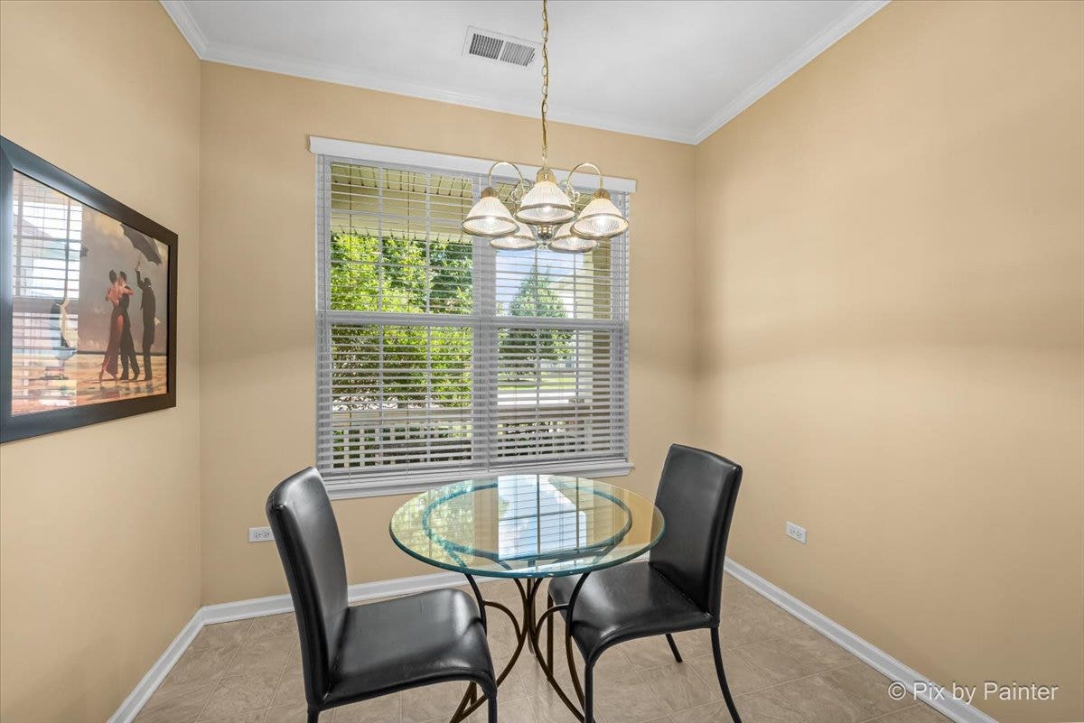 2892 Edgewater Drive, Elgin, IL 60124 2892 Edgewater Drive, Elgin, IL 60124