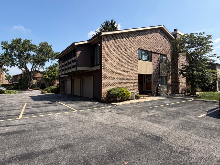 Property photo for 1 W Stonebridge Court, #1C, Palos Hills, IL