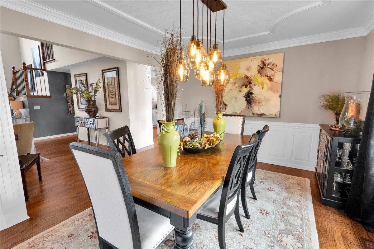 565 Blackberry Ridge Drive, Aurora, IL 60506 565 Blackberry Ridge Drive, Aurora, IL 60506