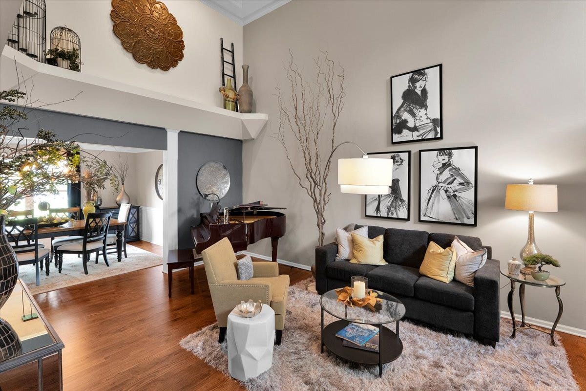 565 Blackberry Ridge Drive, Aurora, IL 60506 565 Blackberry Ridge Drive, Aurora, IL 60506