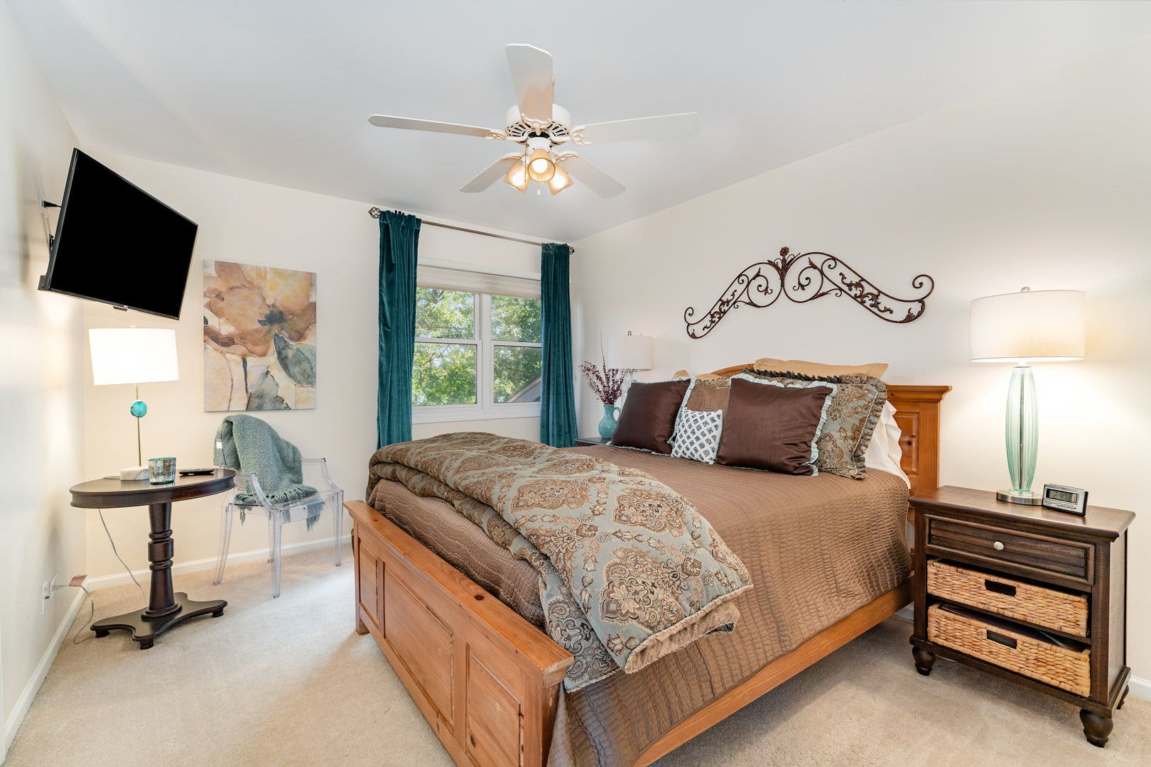565 Blackberry Ridge Drive, Aurora, IL 60506 565 Blackberry Ridge Drive, Aurora, IL 60506
