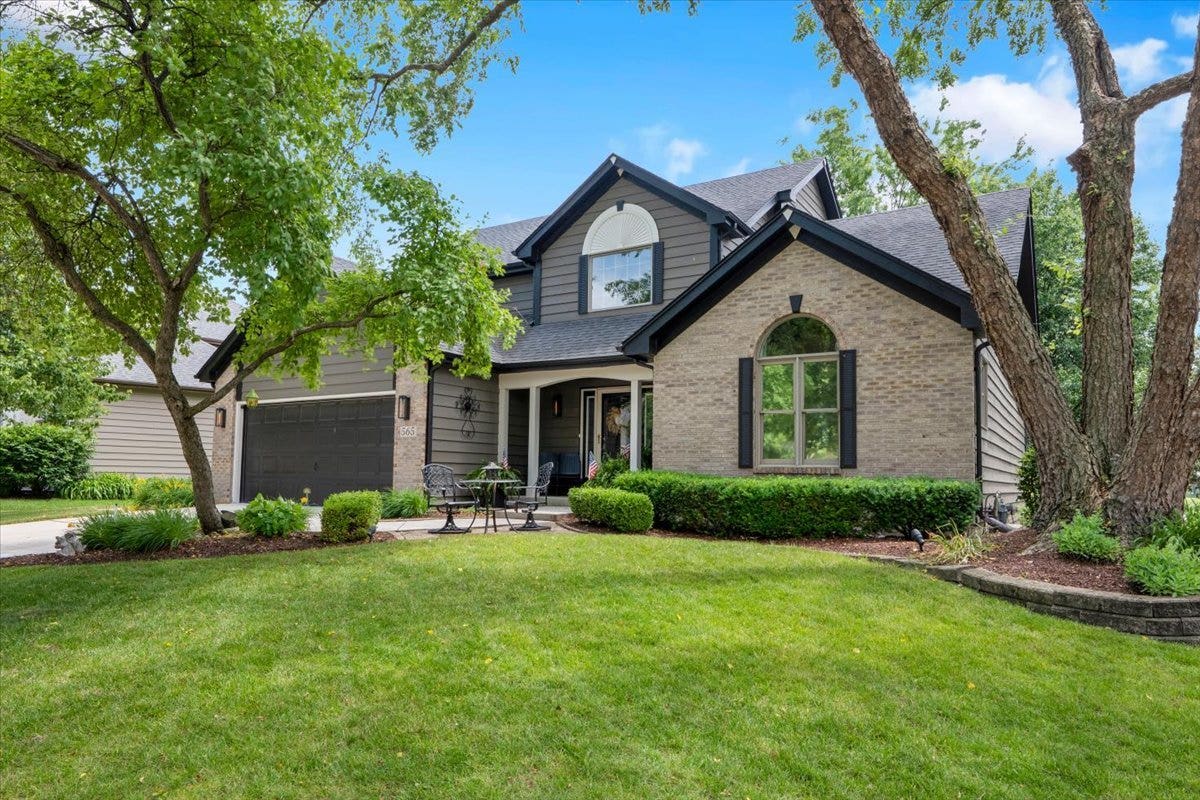 565 Blackberry Ridge Drive, Aurora, IL 60506 565 Blackberry Ridge Drive, Aurora, IL 60506