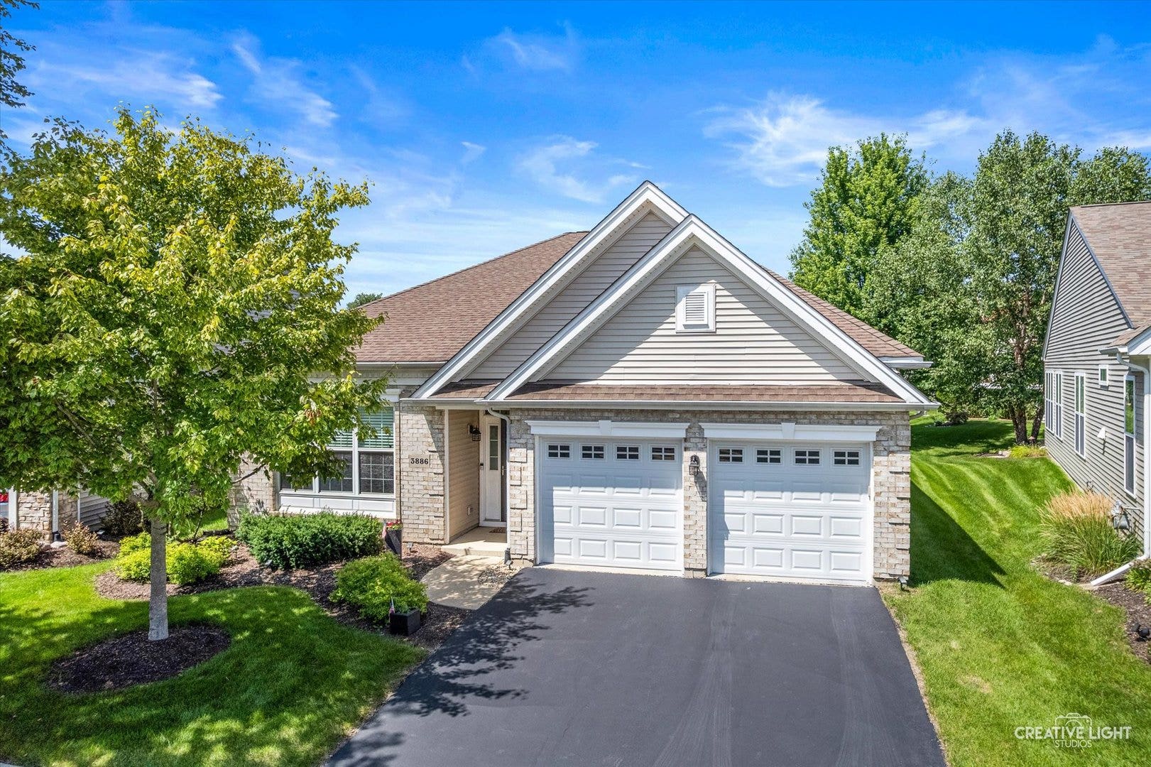 3886 Seigle Drive, Elgin, IL 60124 3886 Seigle Drive, Elgin, IL 60124
