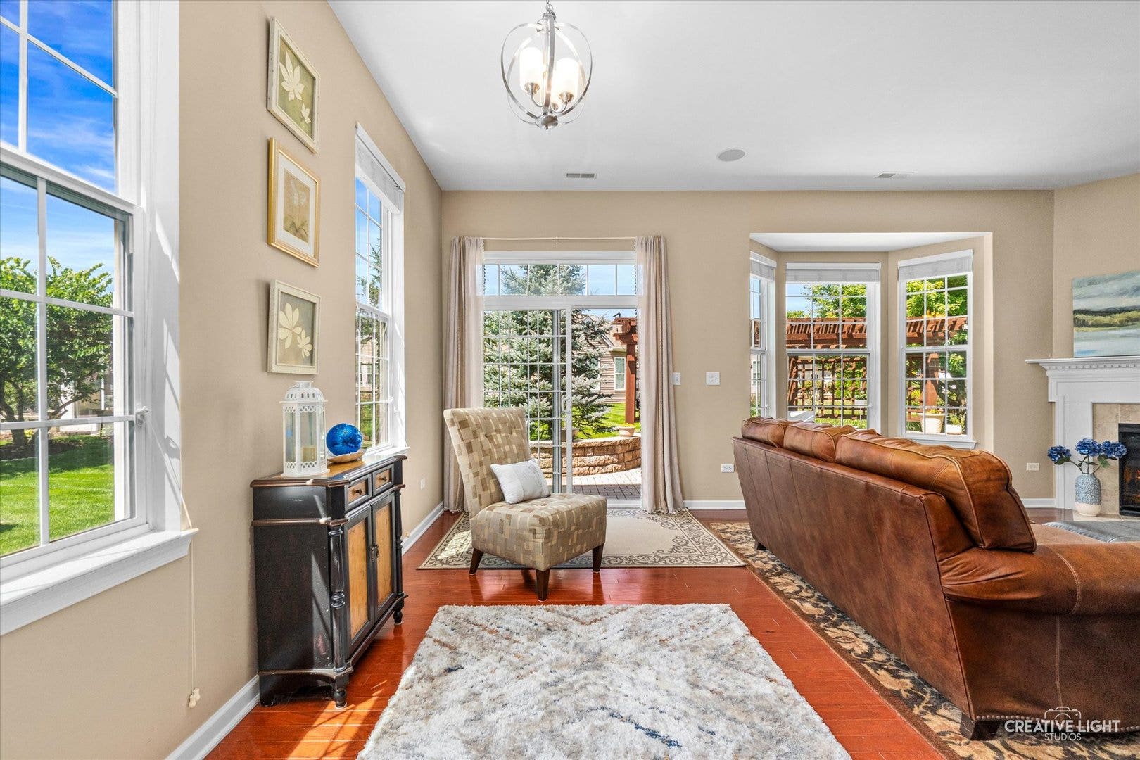 3886 Seigle Drive, Elgin, IL 60124 3886 Seigle Drive, Elgin, IL 60124