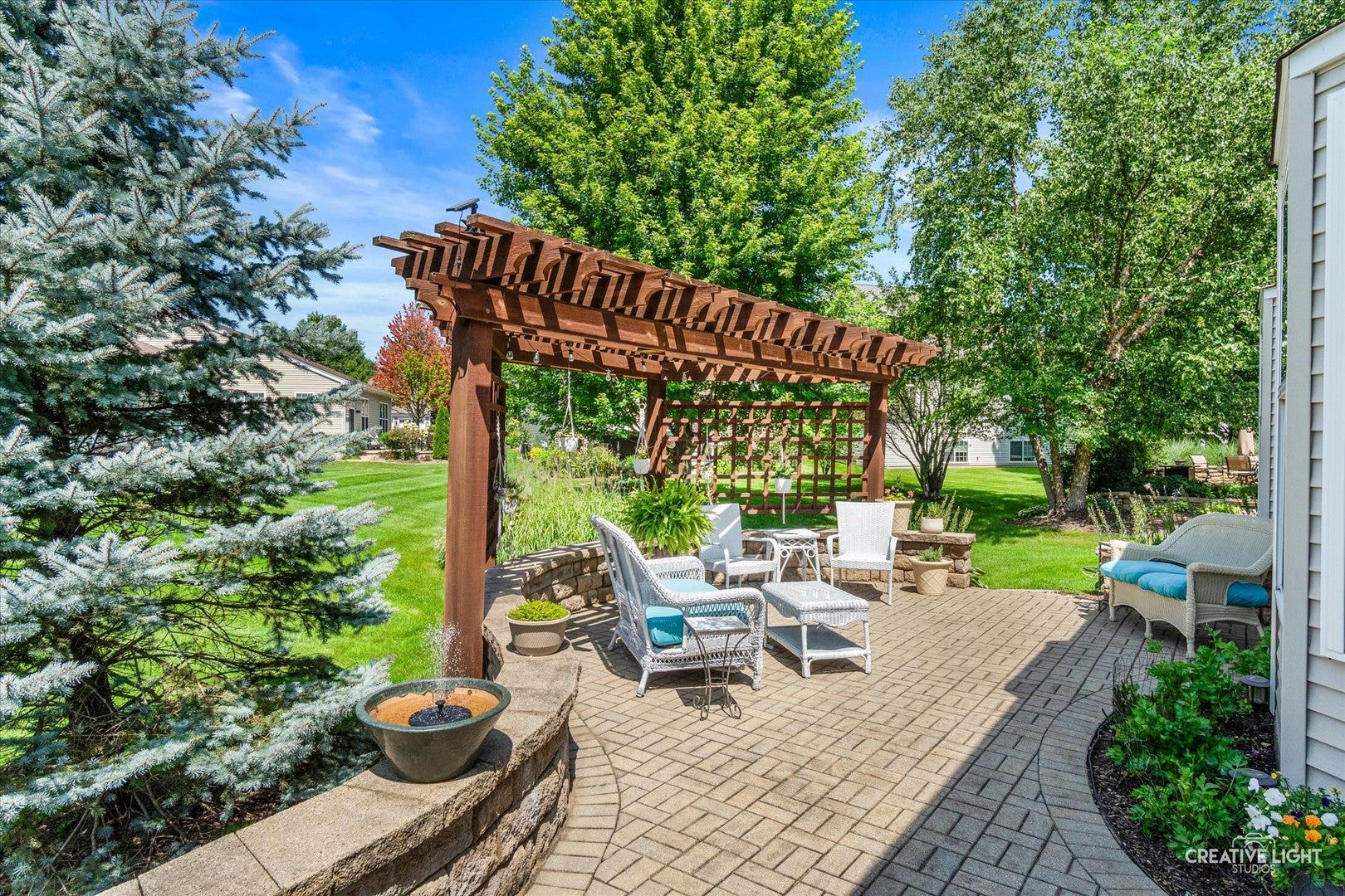 3886 Seigle Drive, Elgin, IL 60124 3886 Seigle Drive, Elgin, IL 60124