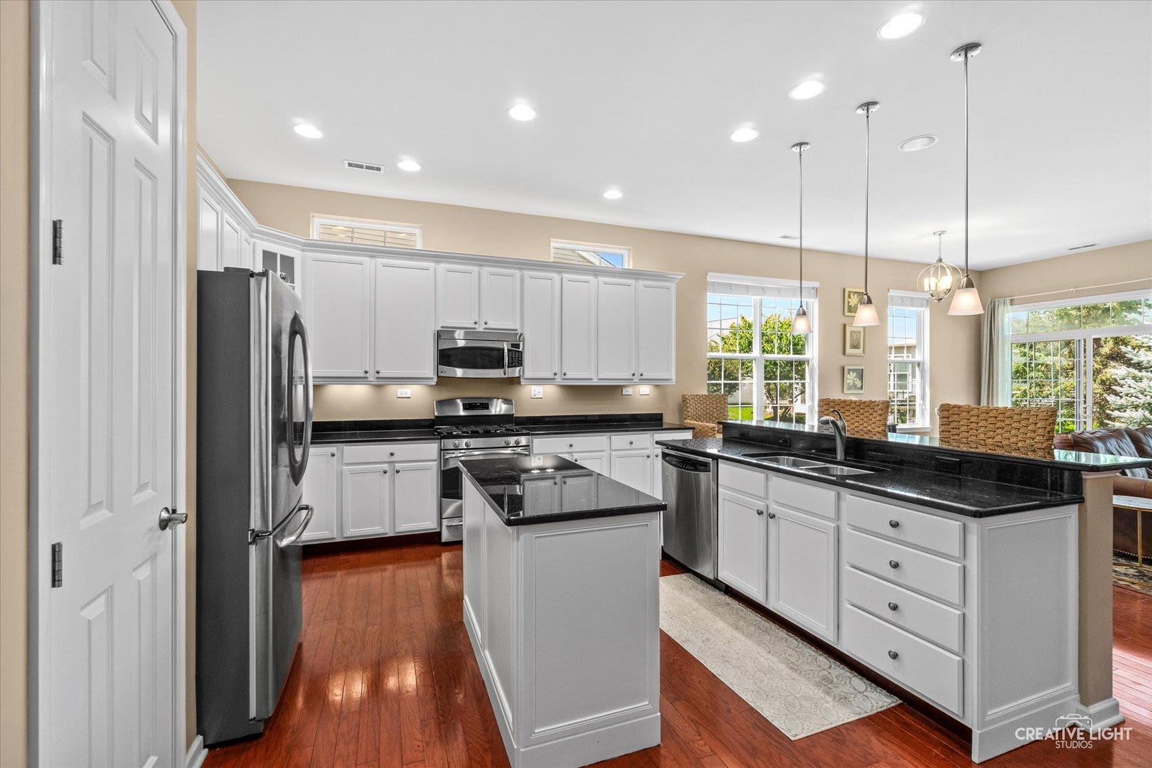 3886 Seigle Drive, Elgin, IL 60124 3886 Seigle Drive, Elgin, IL 60124