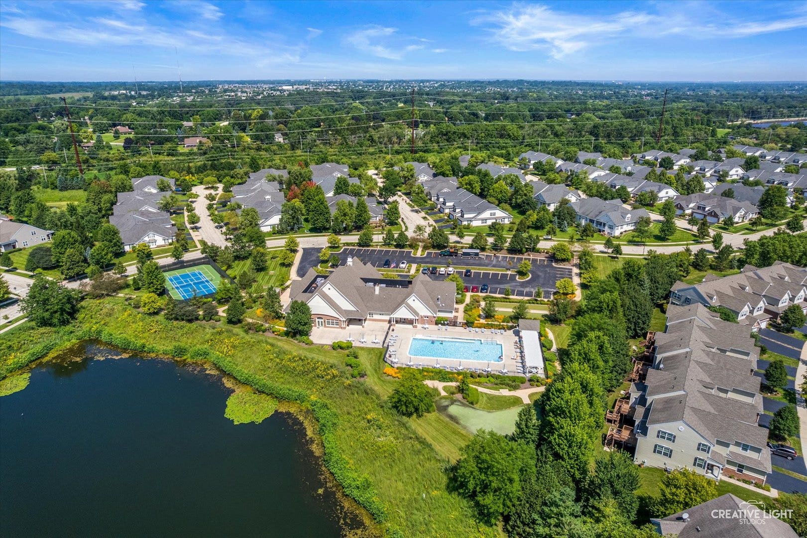3886 Seigle Drive, Elgin, IL 60124 3886 Seigle Drive, Elgin, IL 60124