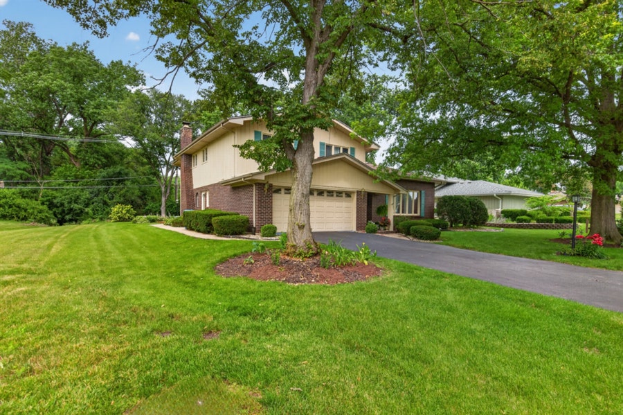 Property photo for 13030 S Cypress Lane, Palos Heights, IL