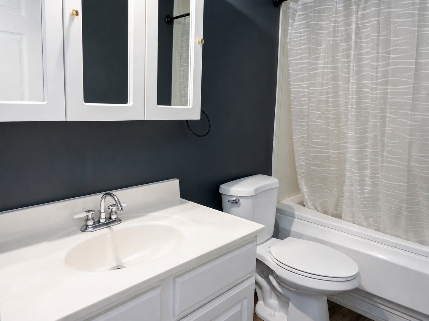 2000 Tall Oaks Drive, #1A, Aurora, IL 60505 2000 Tall Oaks Drive, #1A, Aurora, IL 60505