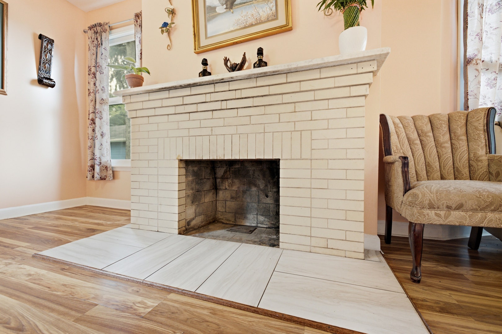 459 N Spring Street, Elgin, IL 60120 459 N Spring Street, Elgin, IL 60120