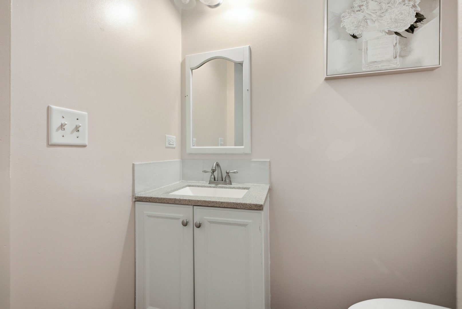 459 N Spring Street, Elgin, IL 60120 459 N Spring Street, Elgin, IL 60120