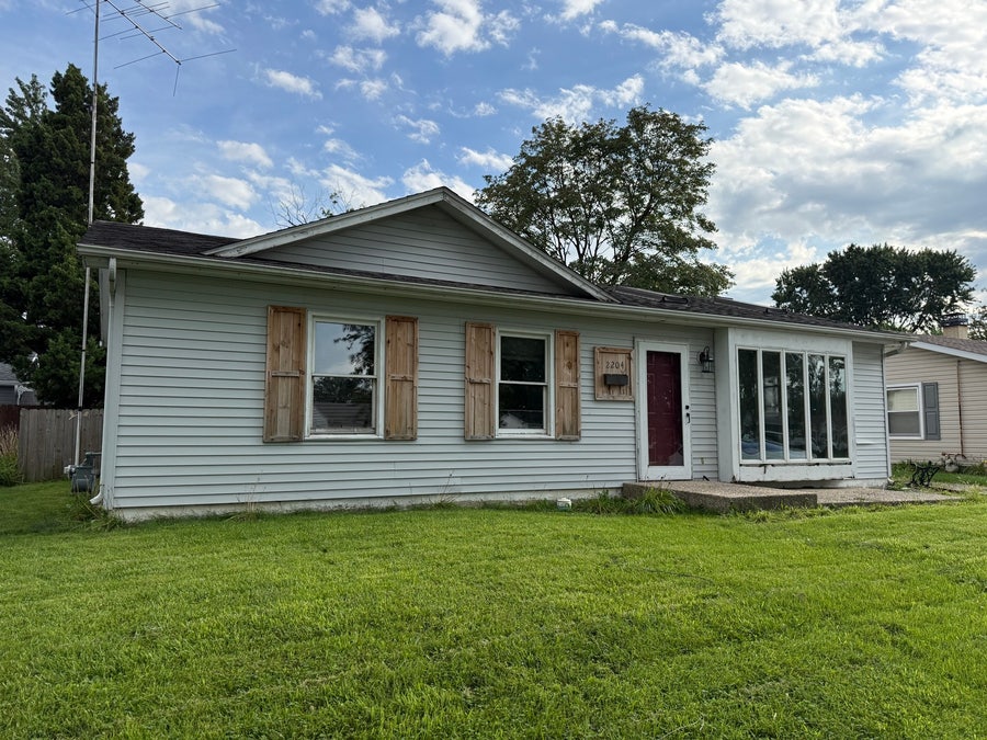Property photo for 2204 Orchard Lane, Joliet, IL
