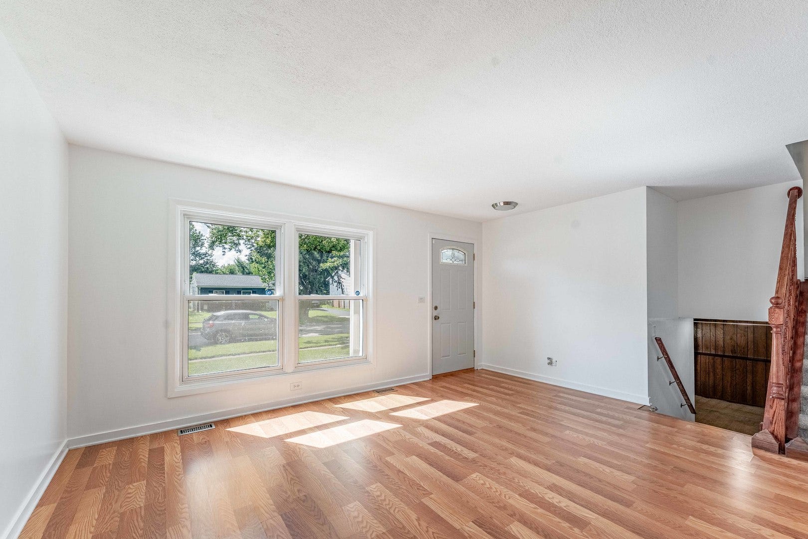 132 Garden Drive, Bolingbrook, IL 60440 132 Garden Drive, Bolingbrook, IL 60440