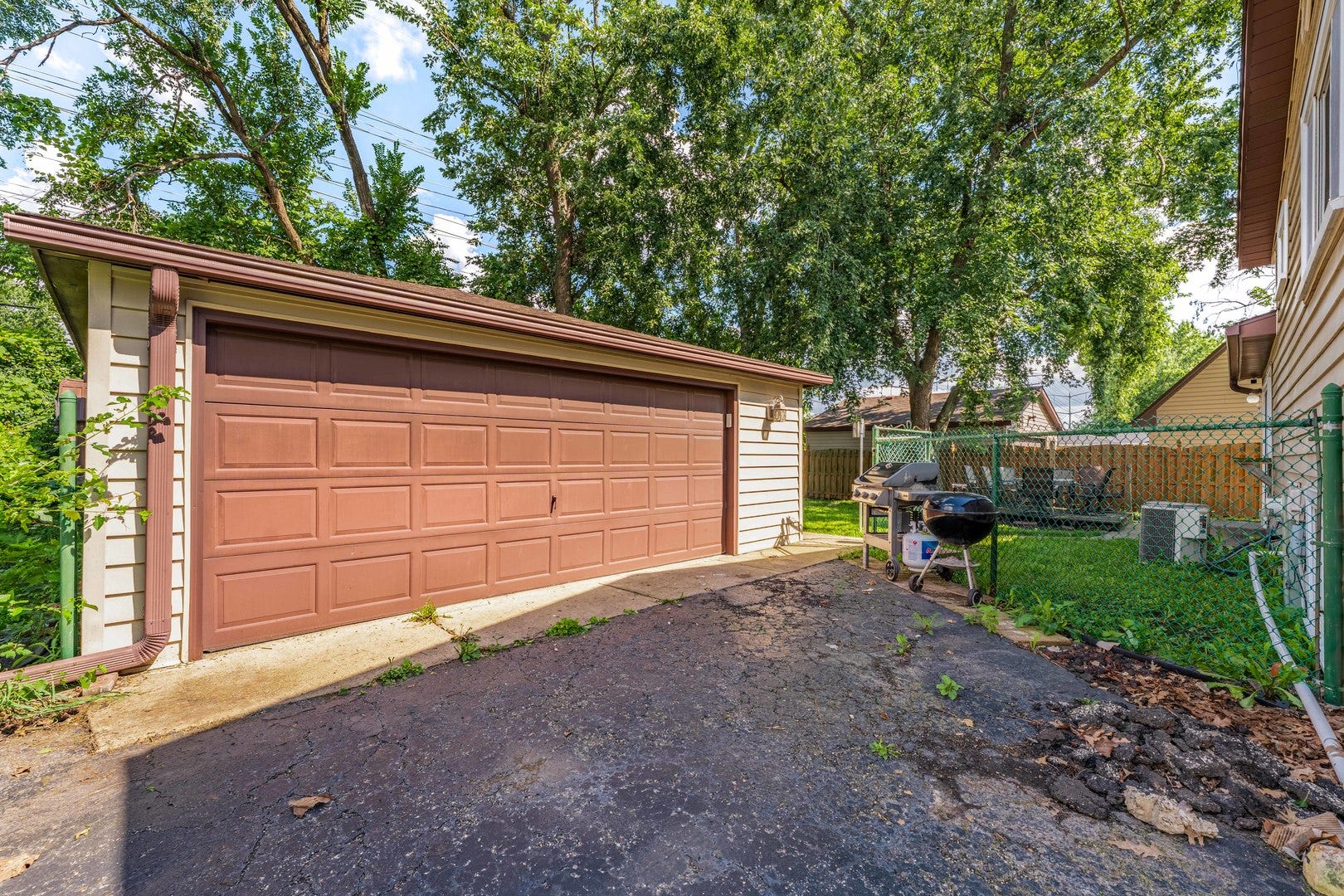 132 Garden Drive, Bolingbrook, IL 60440 132 Garden Drive, Bolingbrook, IL 60440