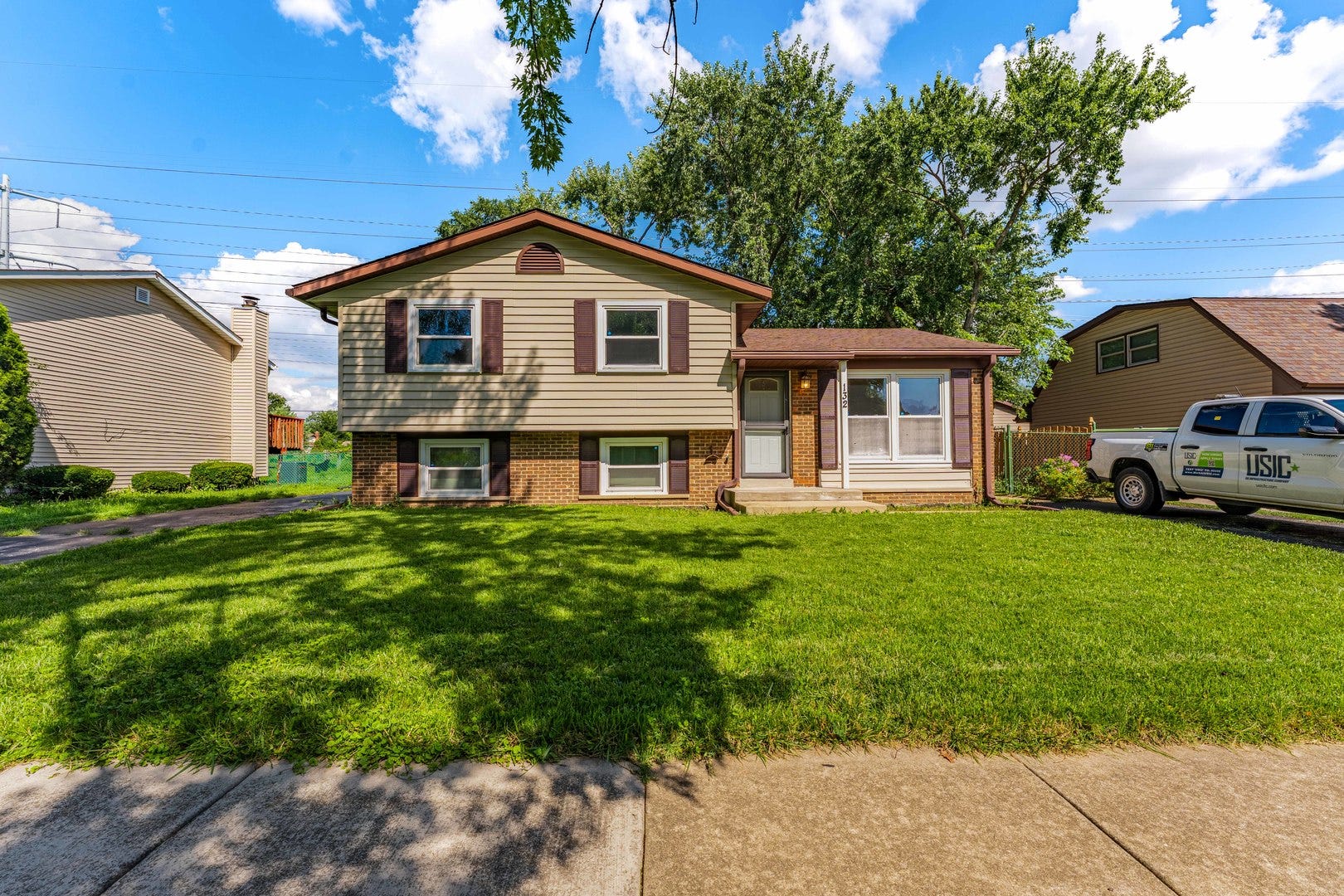 132 Garden Drive, Bolingbrook, IL 60440 132 Garden Drive, Bolingbrook, IL 60440