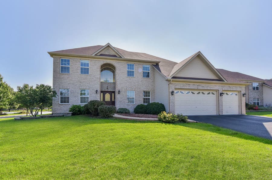 Property photo for 1 Duval Court, Bolingbrook, IL