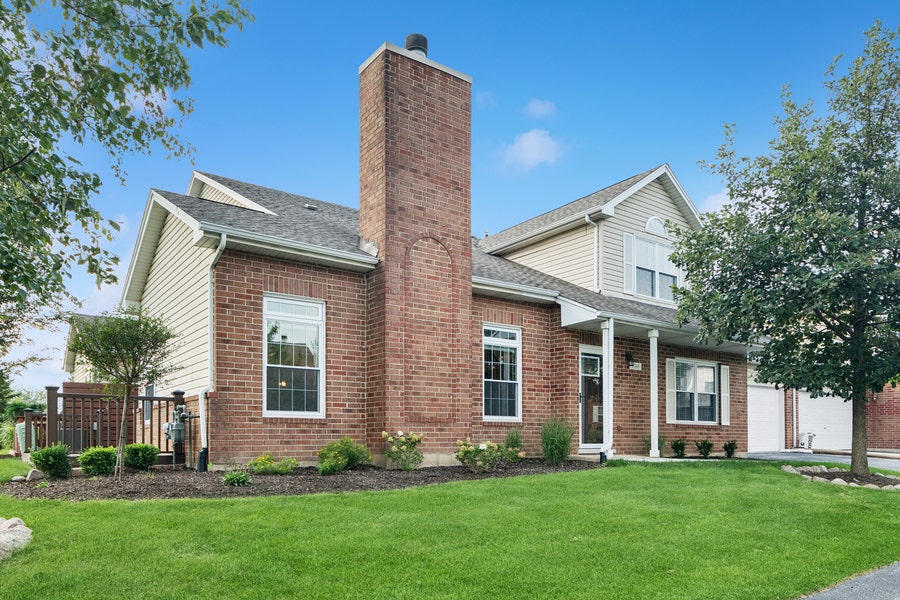 Property photo for 9765 Cambridge Circle, Mokena, IL