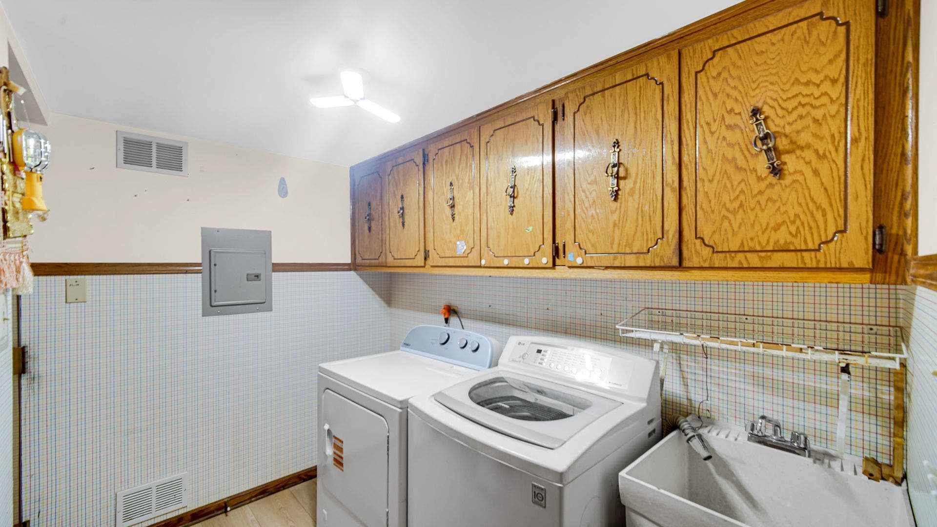 16724 Paxton Avenue, #2N, Tinley Park, IL 60477