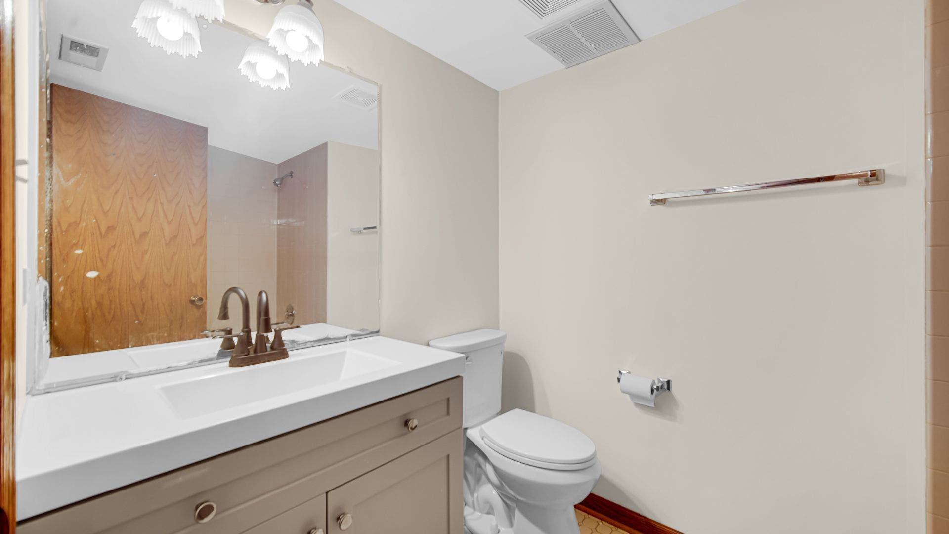 16724 Paxton Avenue, #2N, Tinley Park, IL 60477