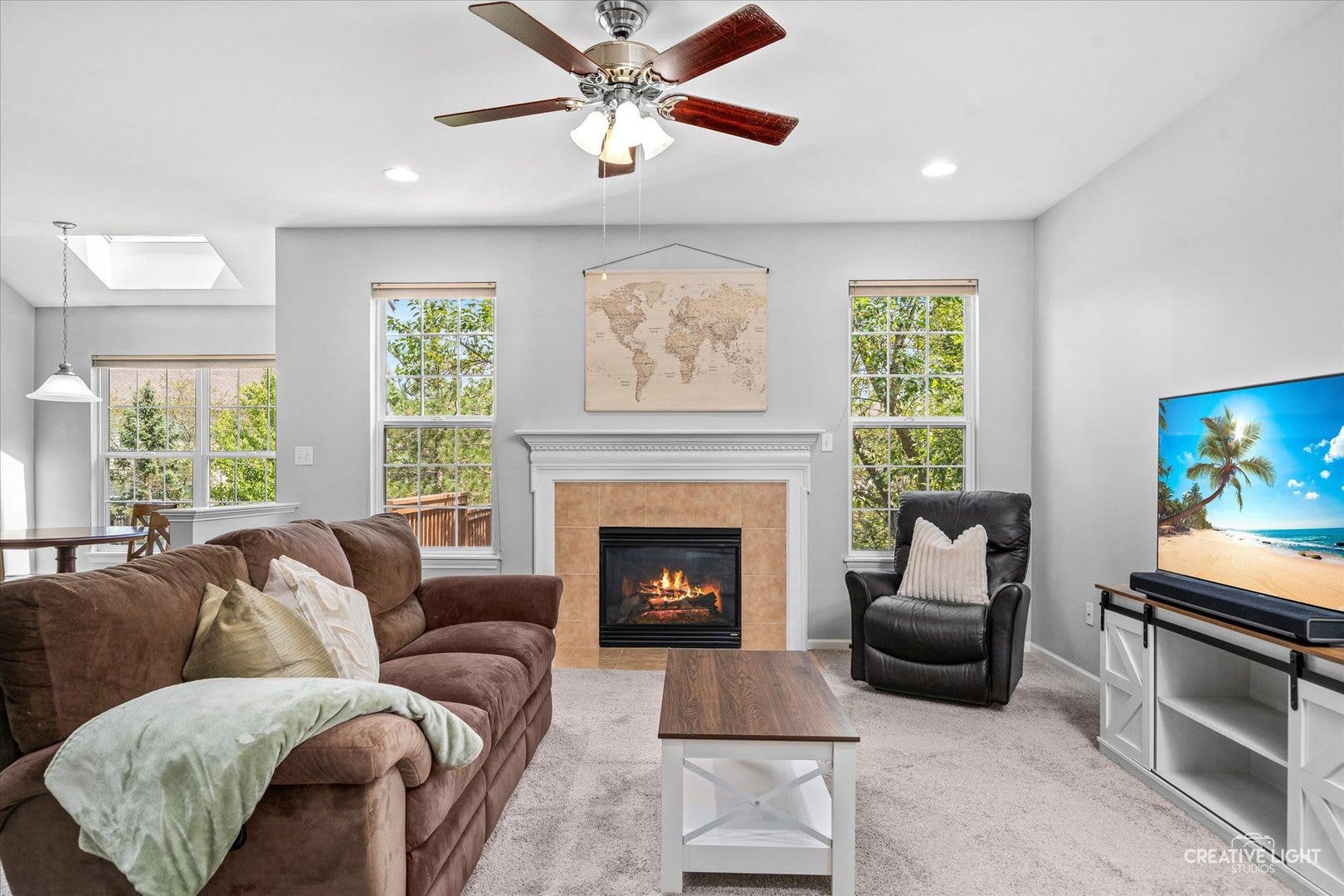 1123 Pine Valley Court, Elgin, IL 60124 1123 Pine Valley Court, Elgin, IL 60124