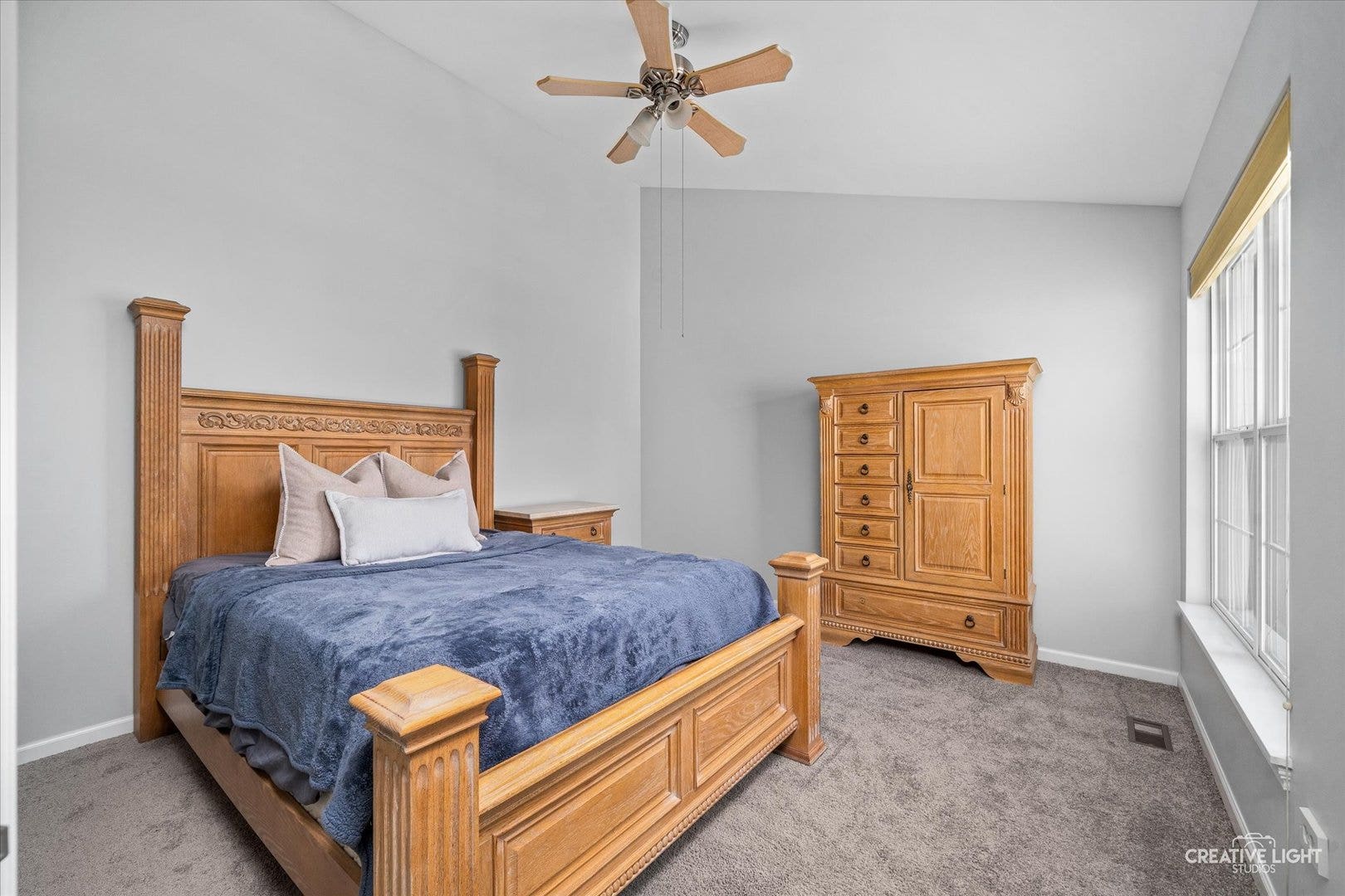 1123 Pine Valley Court, Elgin, IL 60124 1123 Pine Valley Court, Elgin, IL 60124