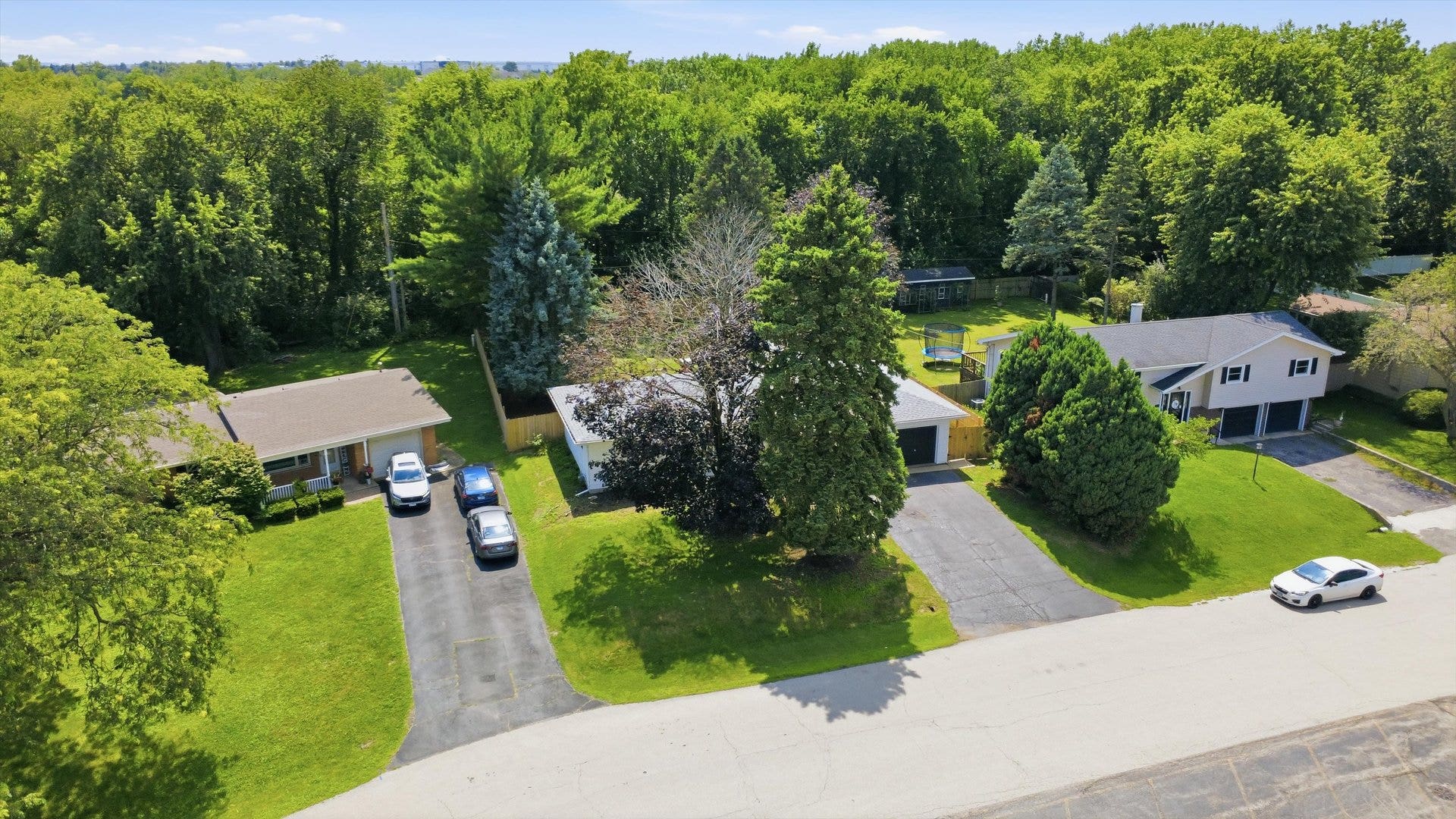 2758 Lancaster Drive, Joliet, IL 60433 2758 Lancaster Drive, Joliet, IL 60433