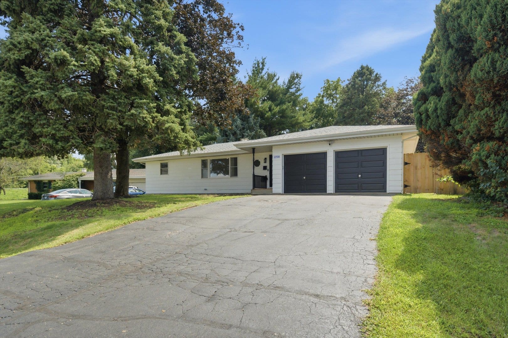2758 Lancaster Drive, Joliet, IL 60433 2758 Lancaster Drive, Joliet, IL 60433