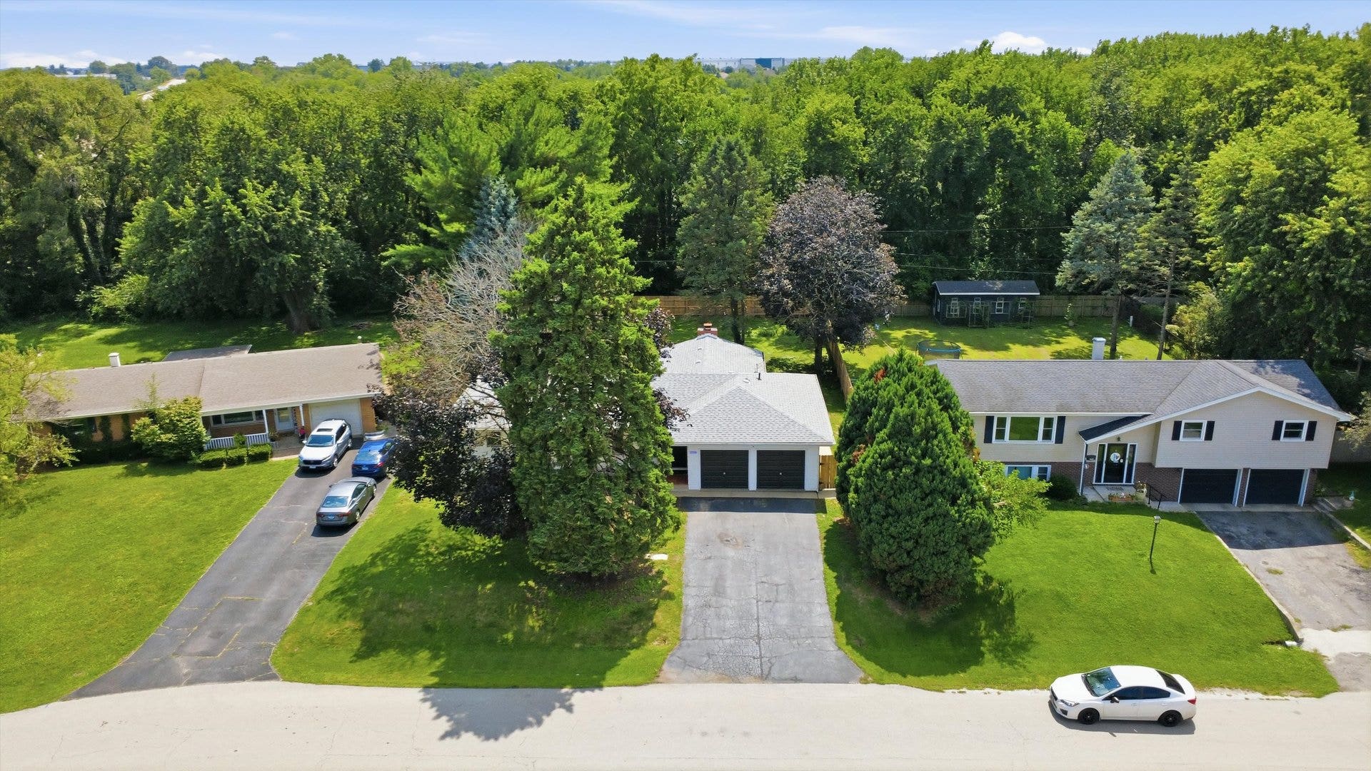 2758 Lancaster Drive, Joliet, IL 60433 2758 Lancaster Drive, Joliet, IL 60433