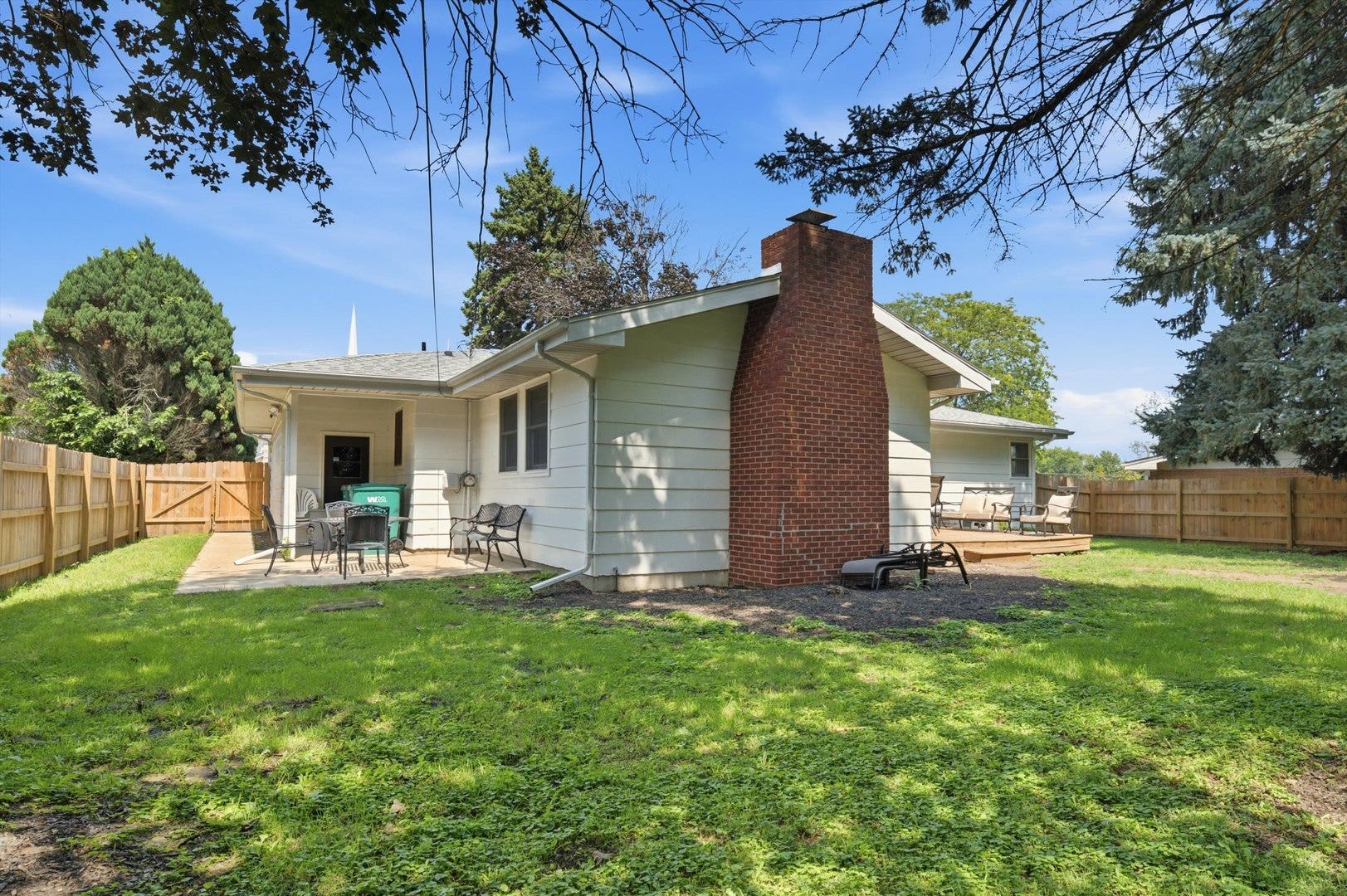 2758 Lancaster Drive, Joliet, IL 60433 2758 Lancaster Drive, Joliet, IL 60433