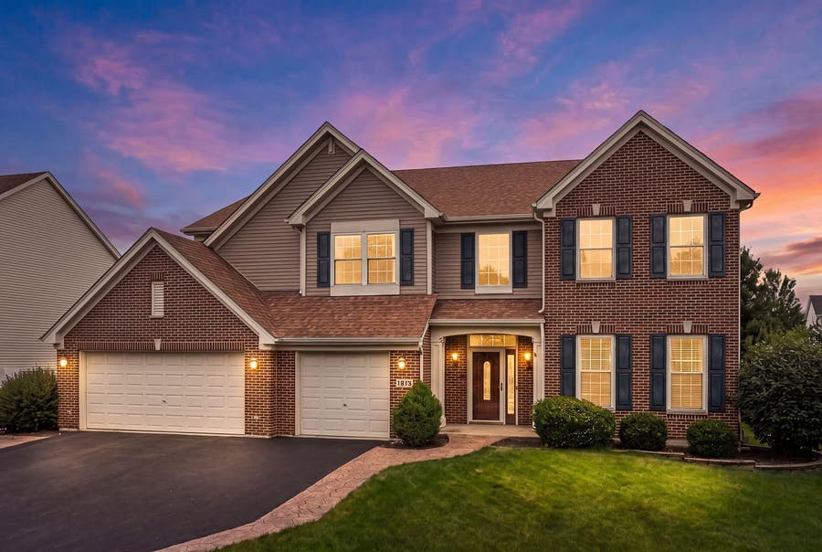 Property photo for 1813 Trevino Circle, Bolingbrook, IL