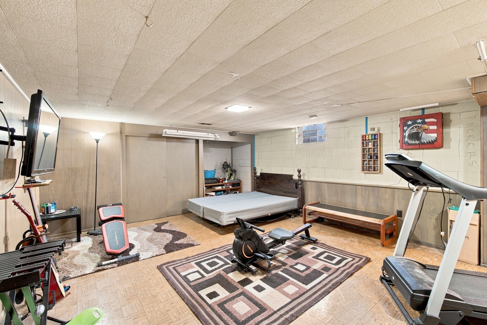 121 S Commonwealth Avenue, Elgin, IL 60123 121 S Commonwealth Avenue, Elgin, IL 60123